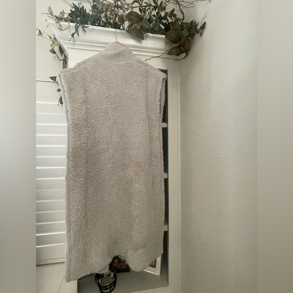 LINE the Label Small Ash Feather Vest Wool/Mohair Blend Cozy Cardigan duster - Picture 2 of 5